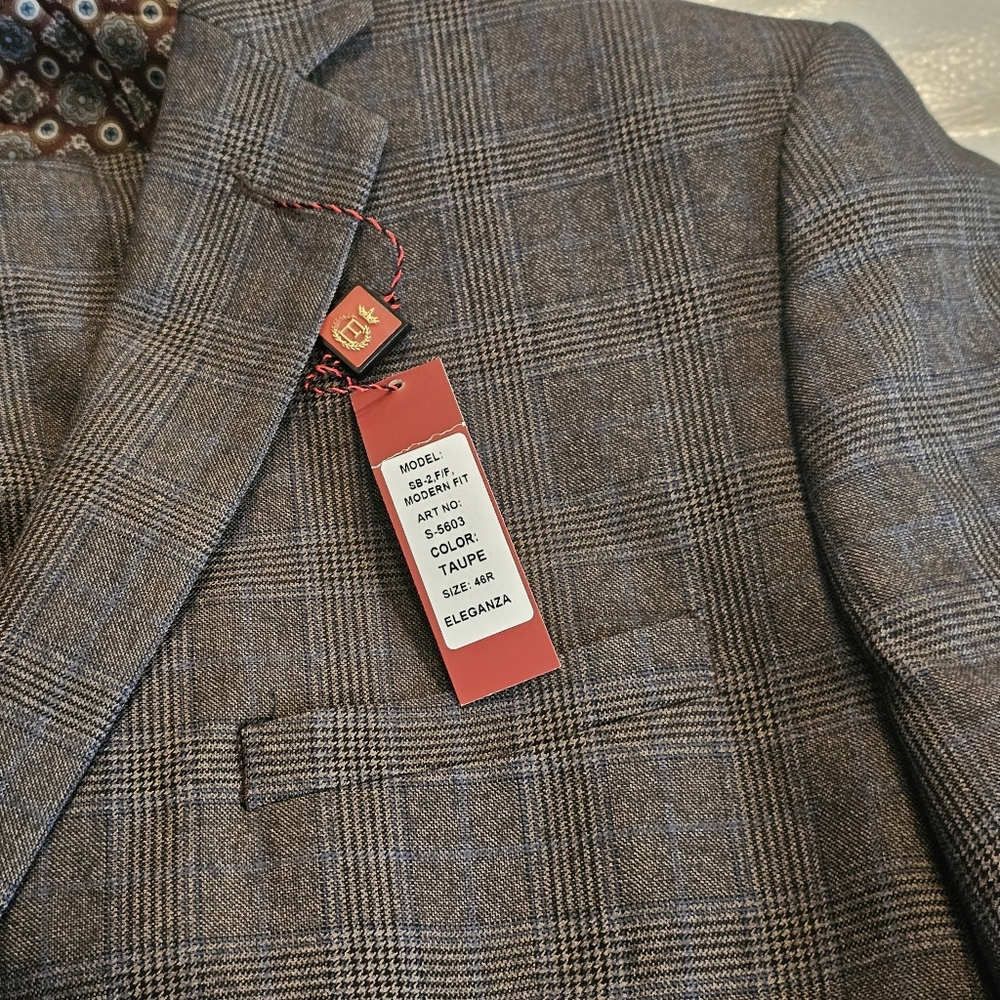 TAUPE Men's Suit 46R Modern Fit